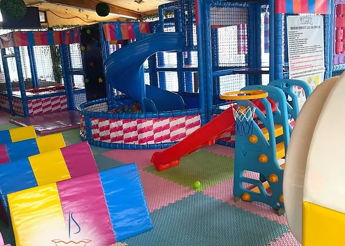 Hotel La Scoica Land 3*