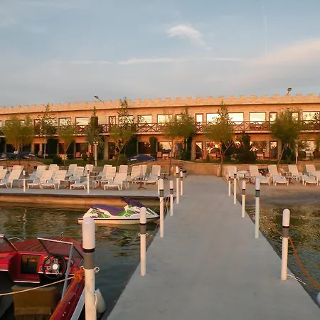 Hotel La Scoica Land