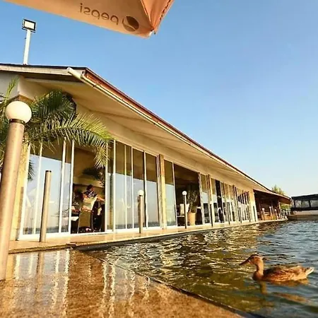 Hotel La Scoica Land 3*