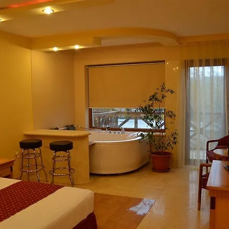 La Scoica Land 3* Navodari